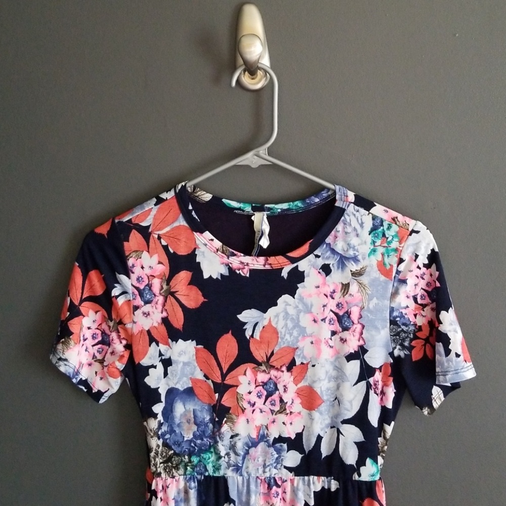 Short Sleeve Floral Maxi Dress